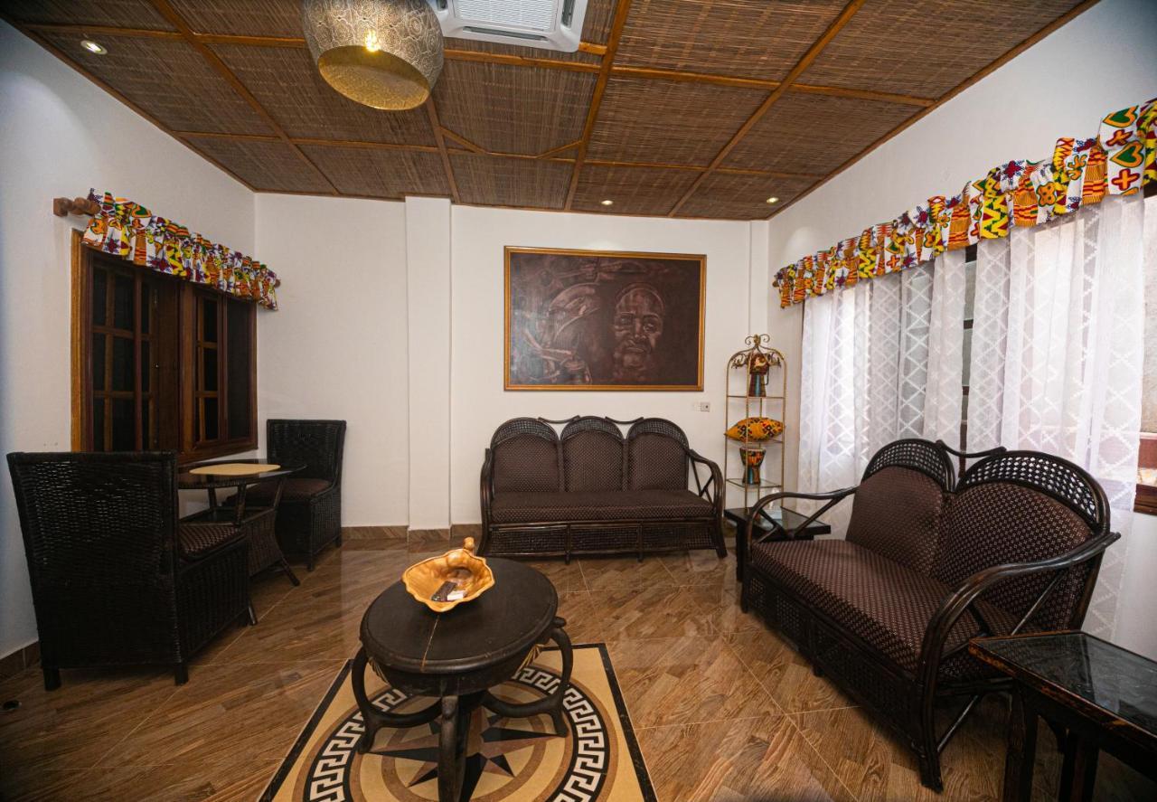 Ike'S Cultural Village كوماسي المظهر الخارجي الصورة