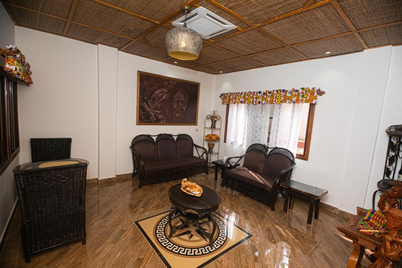 Ike'S Cultural Village كوماسي المظهر الخارجي الصورة