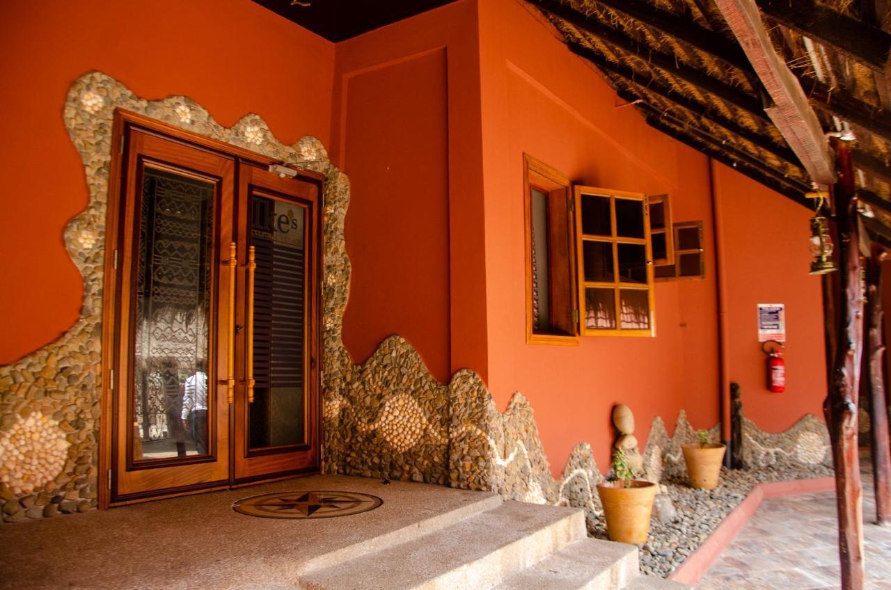 Ike'S Cultural Village كوماسي المظهر الخارجي الصورة